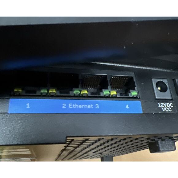 Linksys EA7300 Max-Stream: AC1750 Dual-Band Wi-Fi Router - Picture 12 of 12